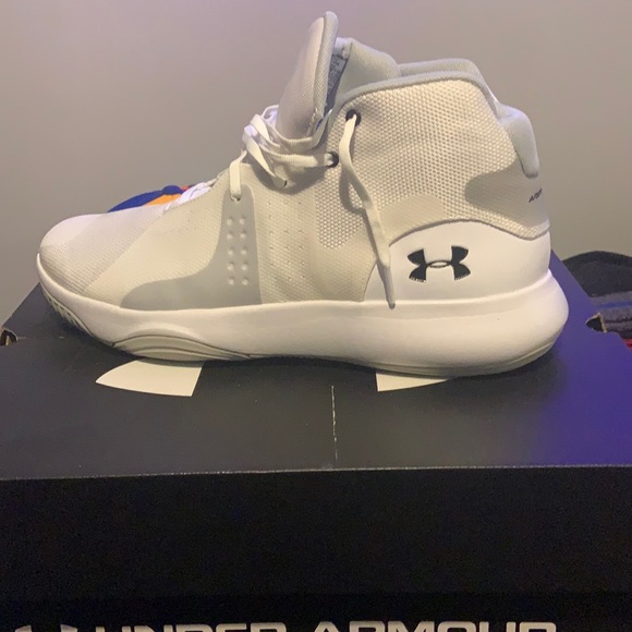 Men Under Armour High top Basketball Shoes